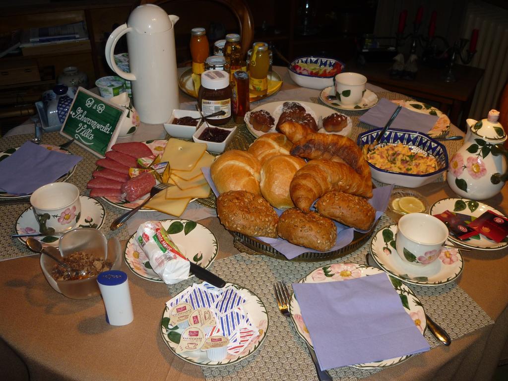Schwarzwald Villa 겐넨바흐 객실 사진